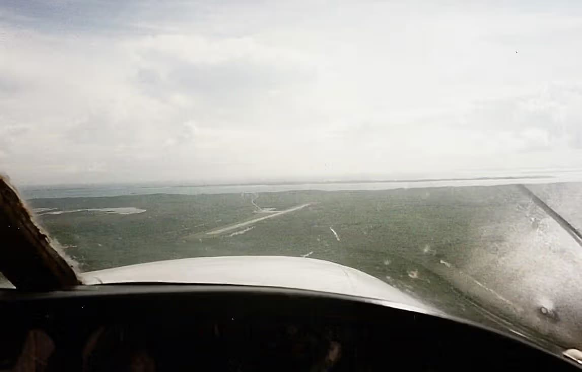 N6814R — Aircraft