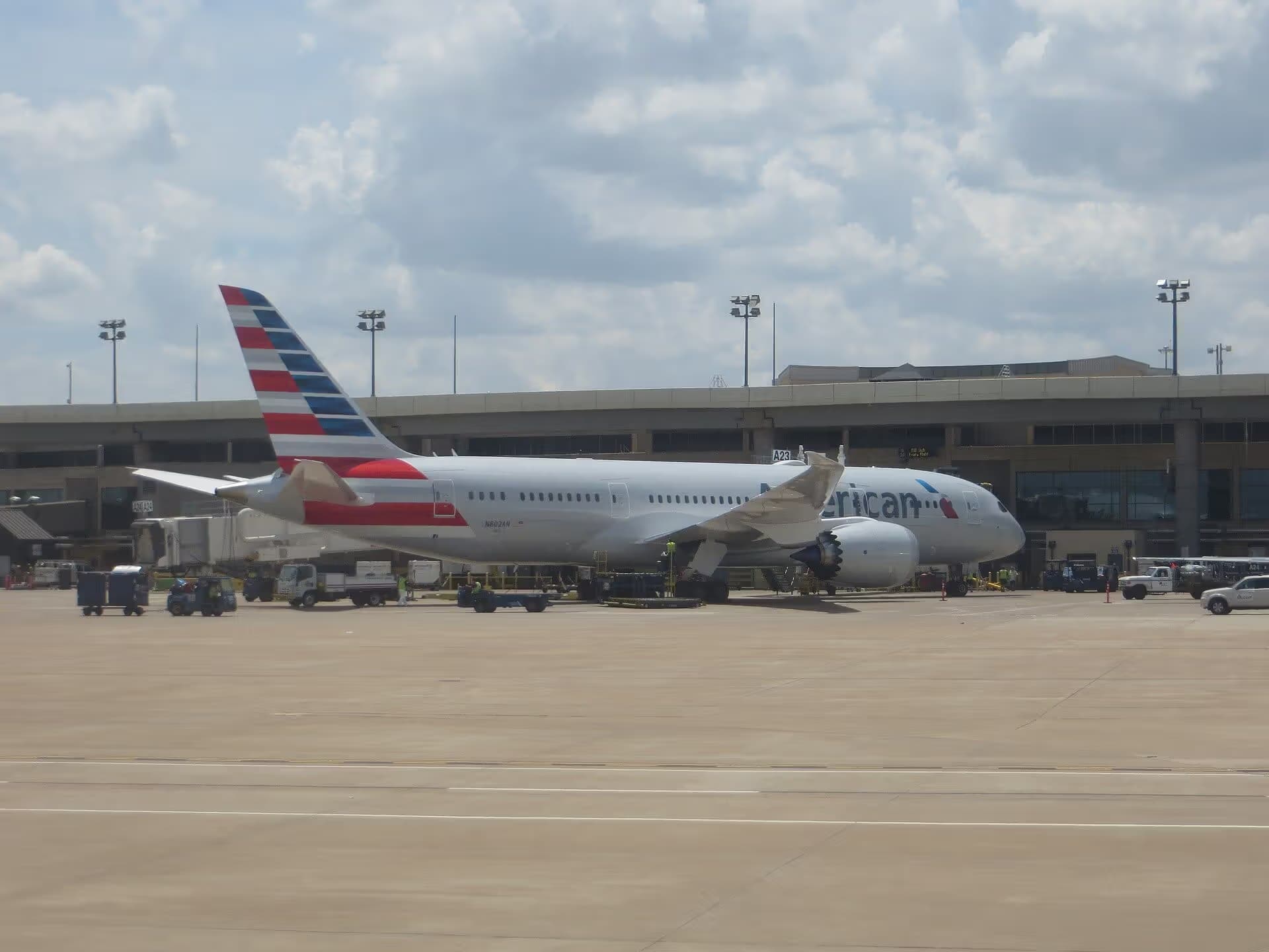N802AN — Boeing