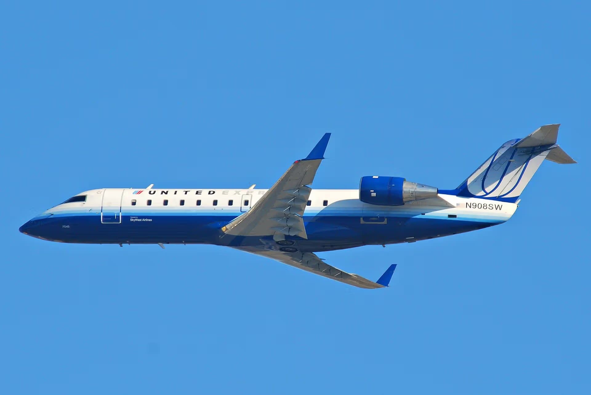 N908SW — Twin-engine aircraft