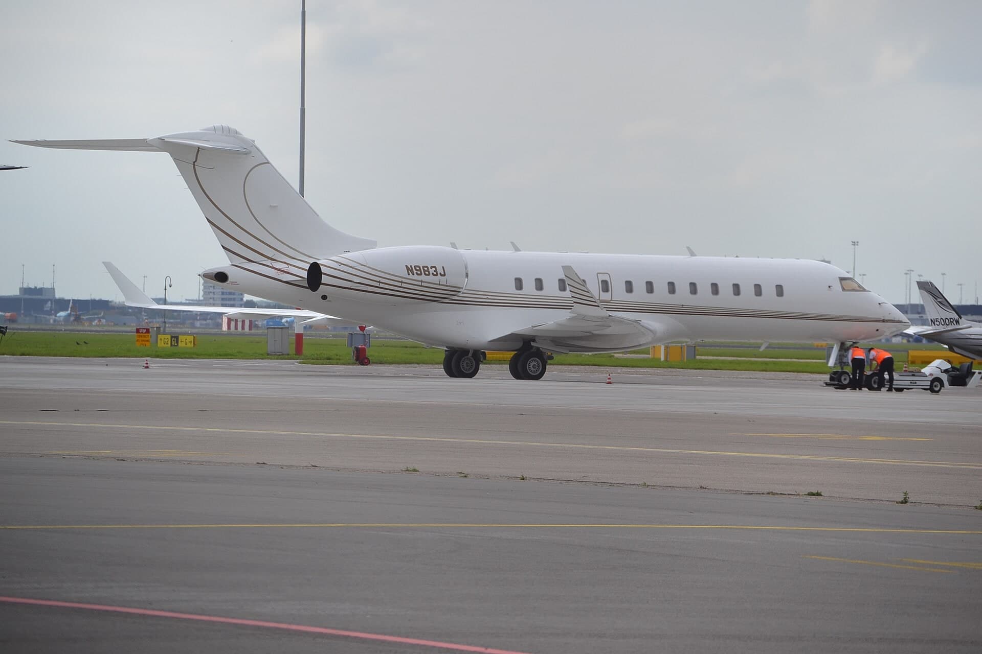 N983J — Business jet