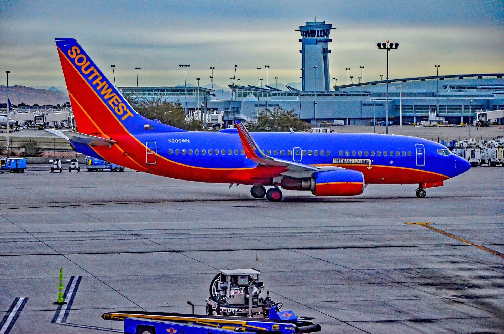 N209WN — Boeing