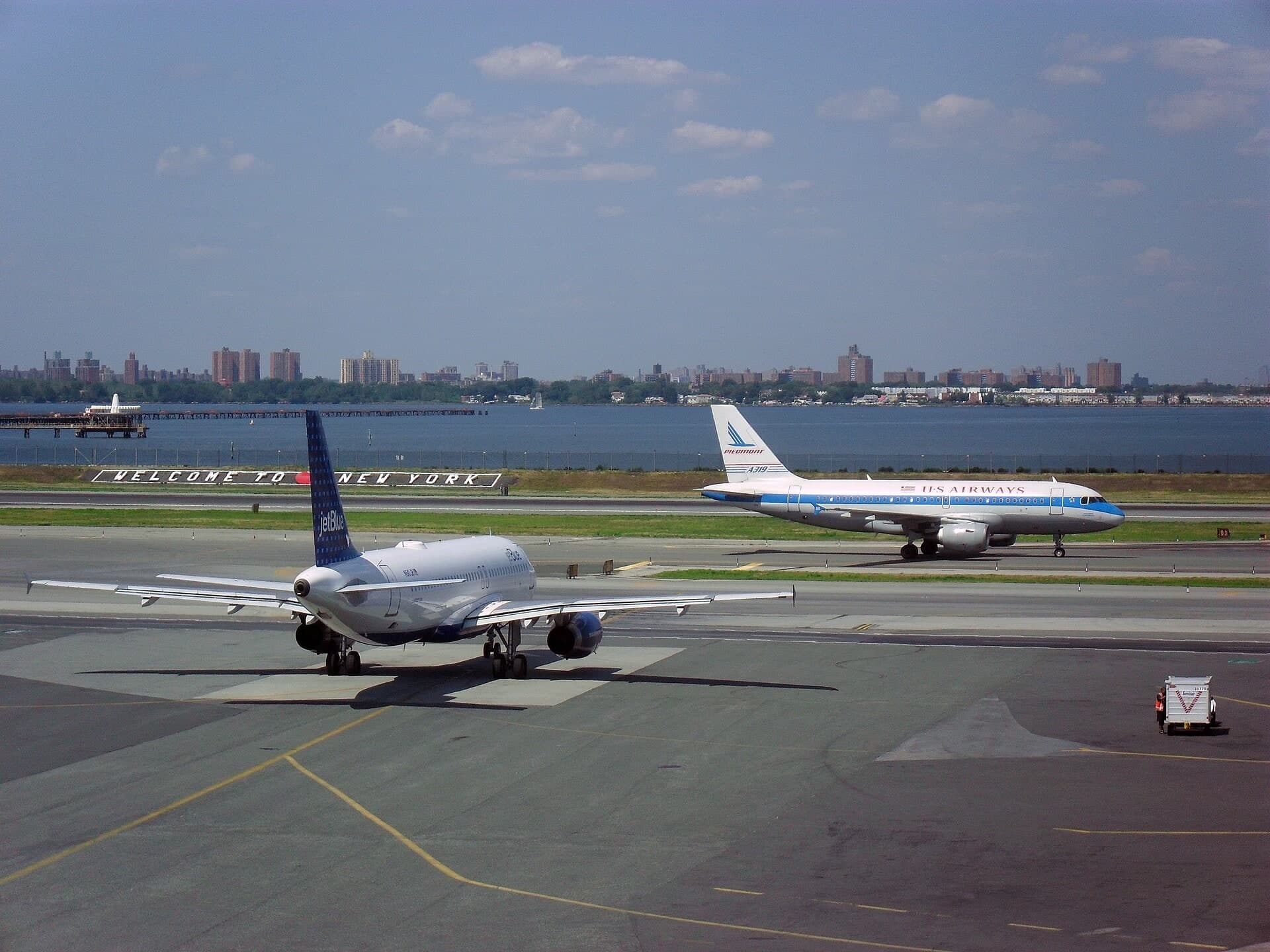 N744P — Aircraft