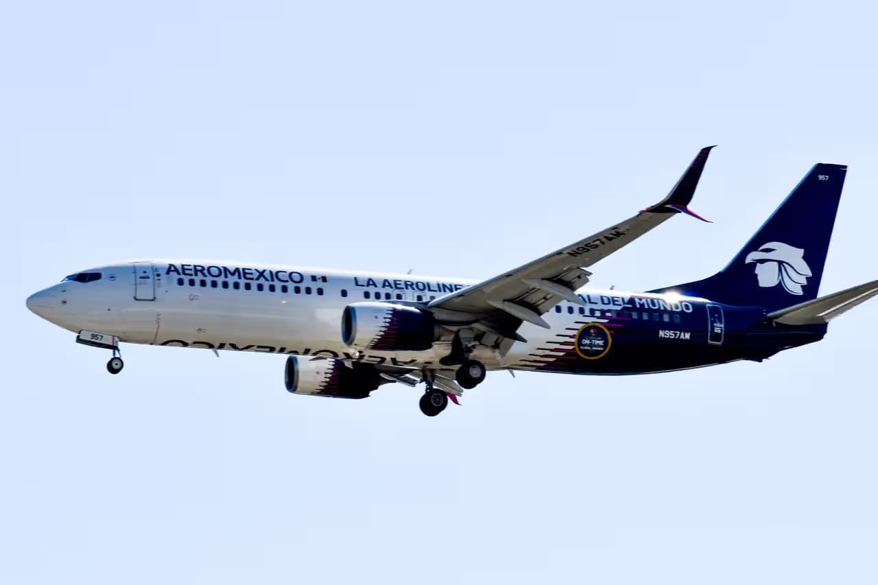 N957AM — Boeing