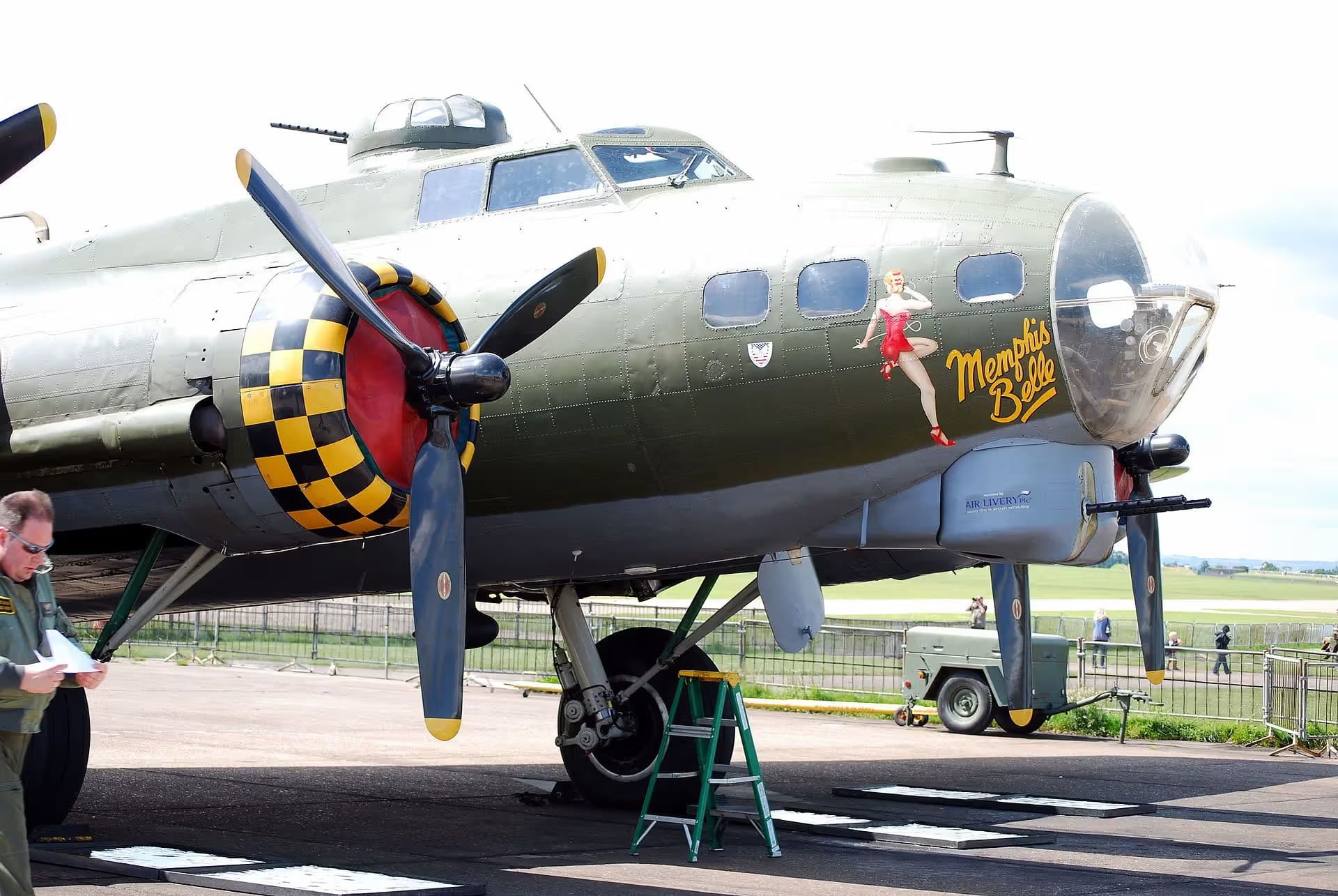 Unidentified — Warbird
