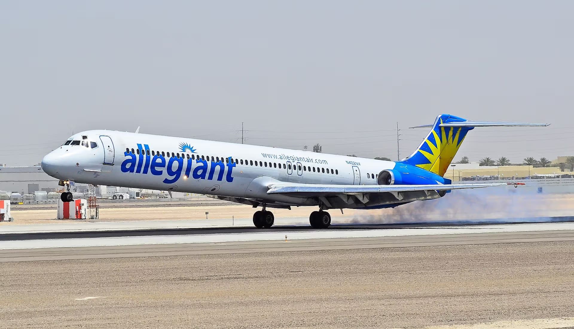 N402NV — Douglas