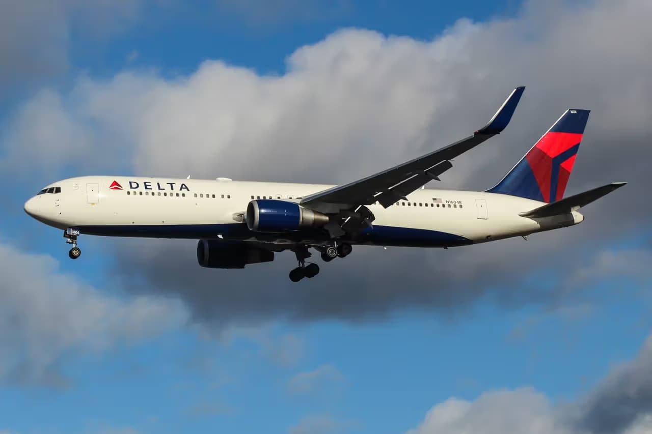N1604R — Boeing