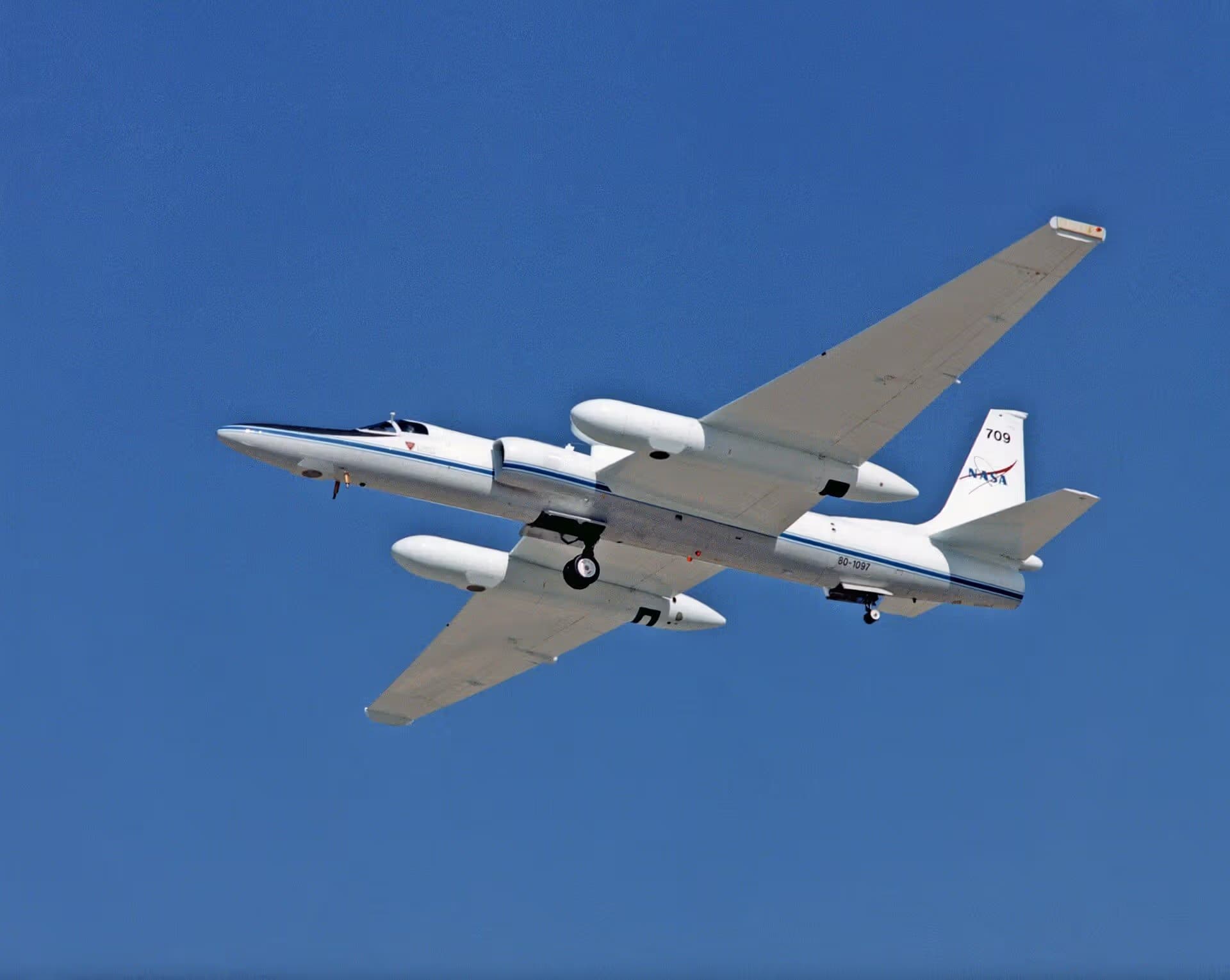N809NA — Lockheed