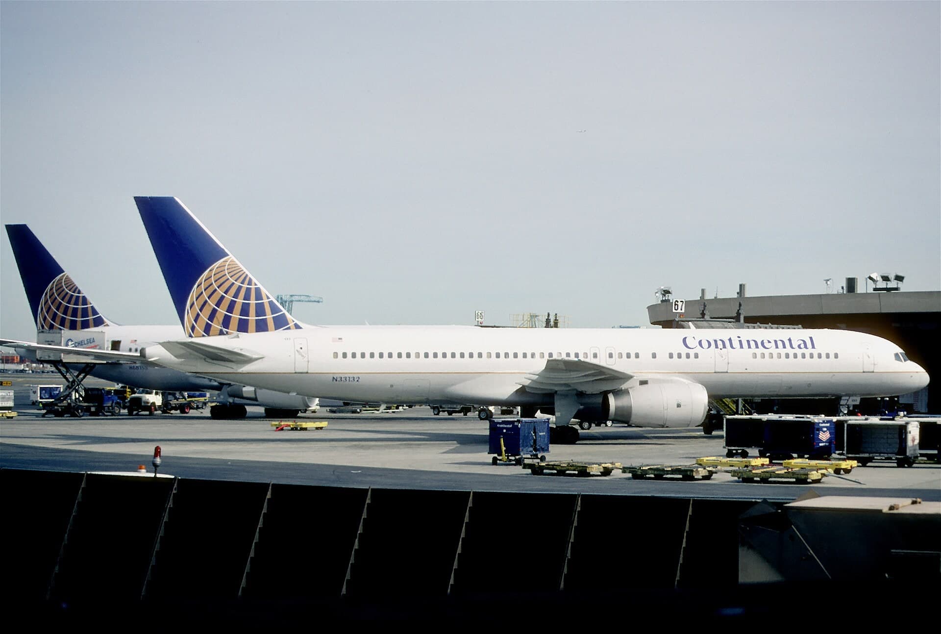 N33132 — Boeing