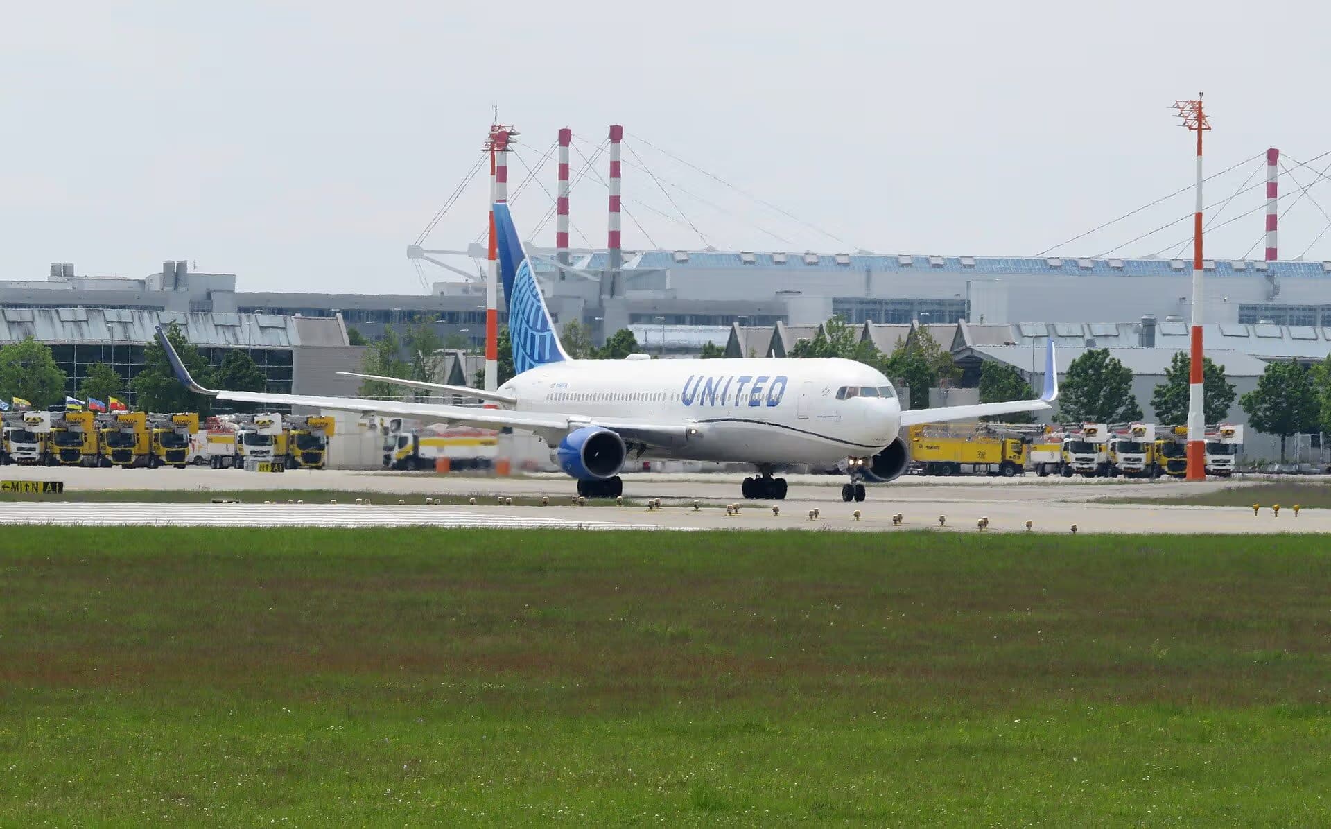 N648UA — Boeing