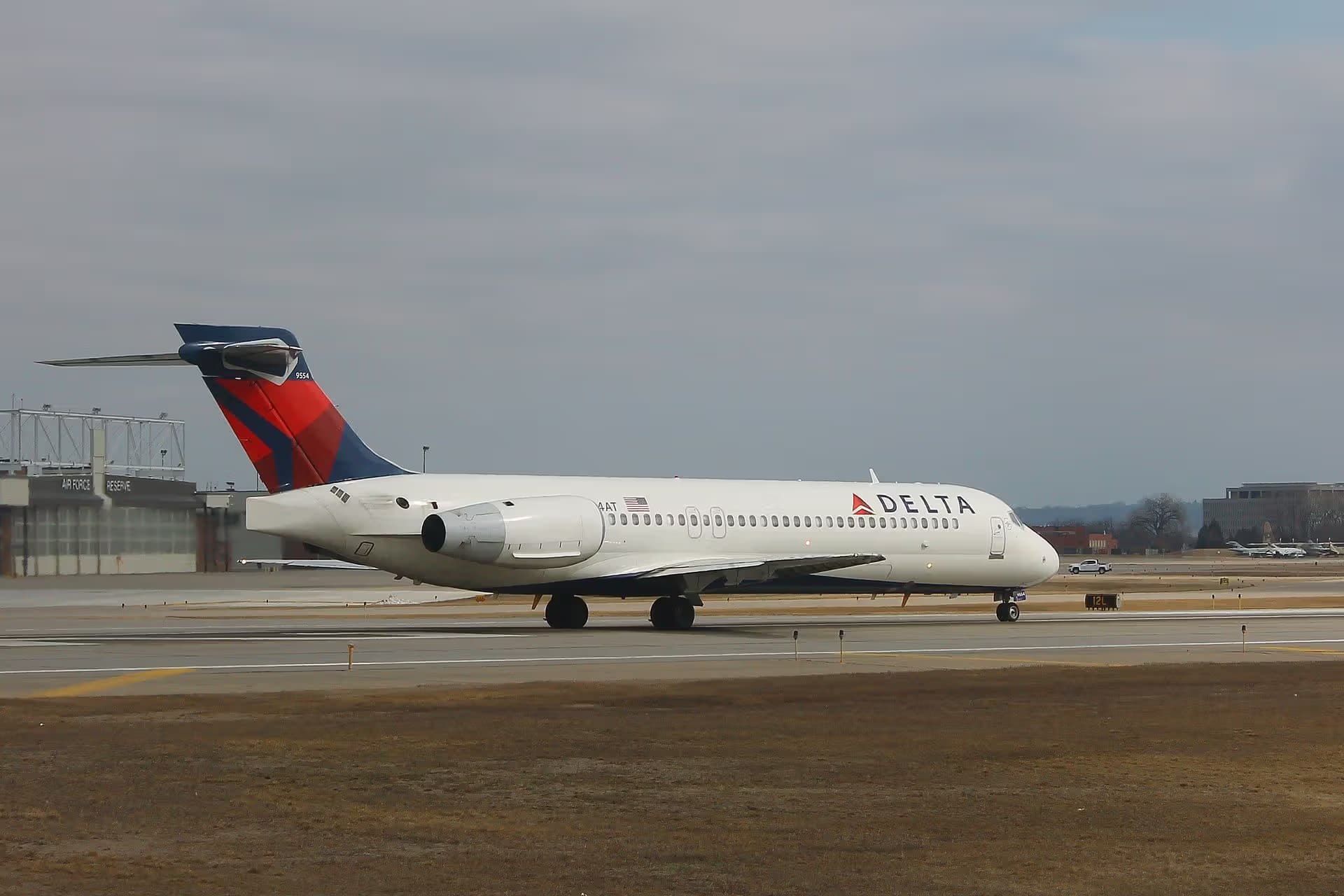 N894AT — Aircraft