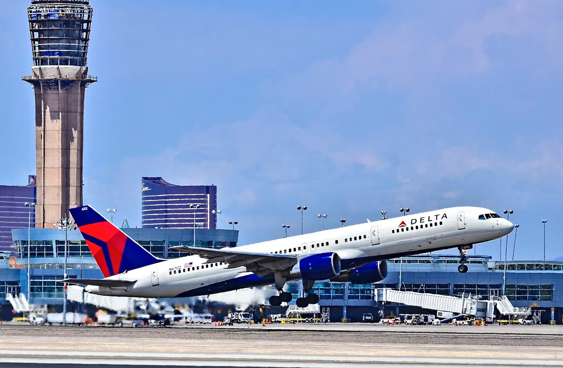 N6702 — Boeing