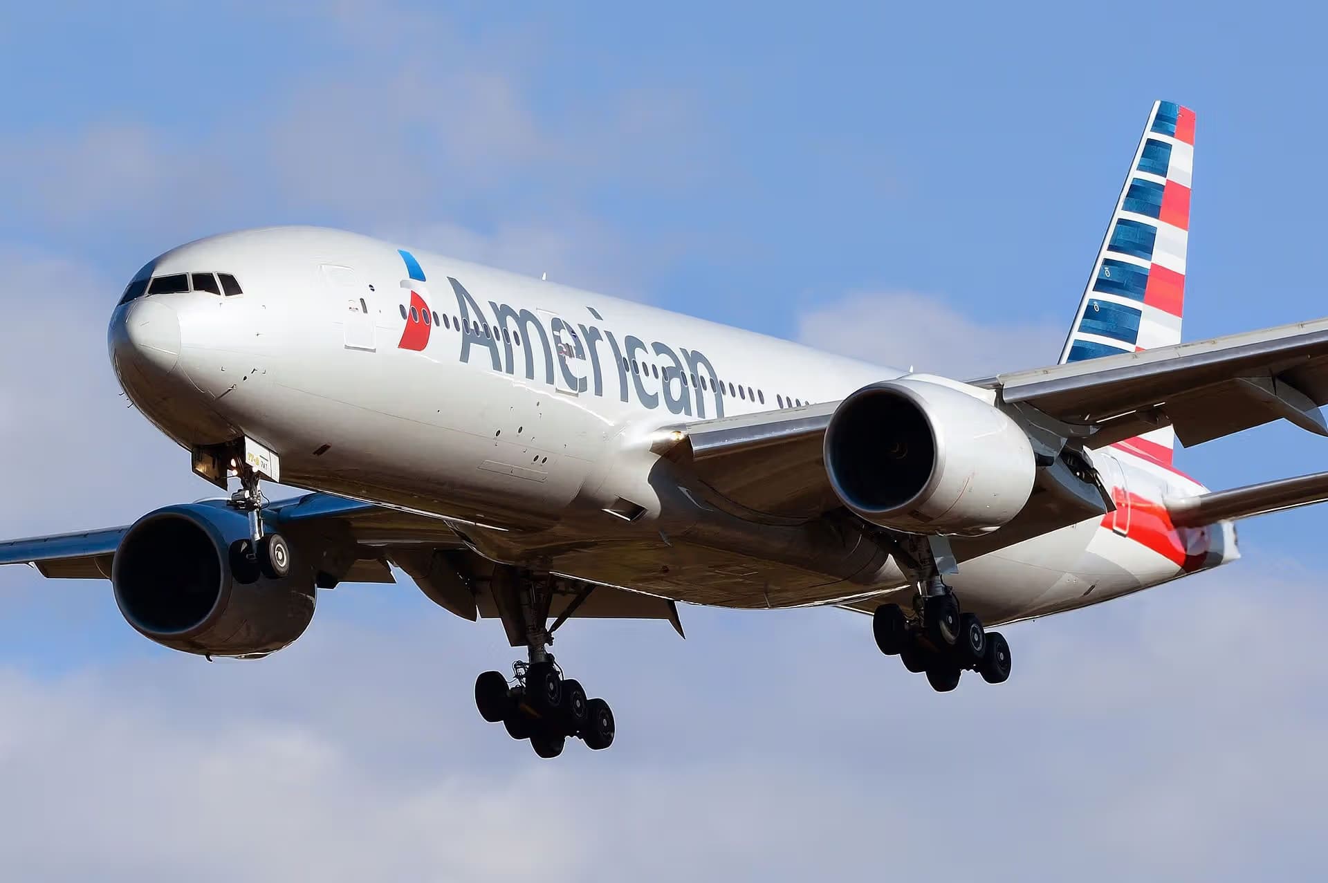 N786AN — Twin-engine aircraft