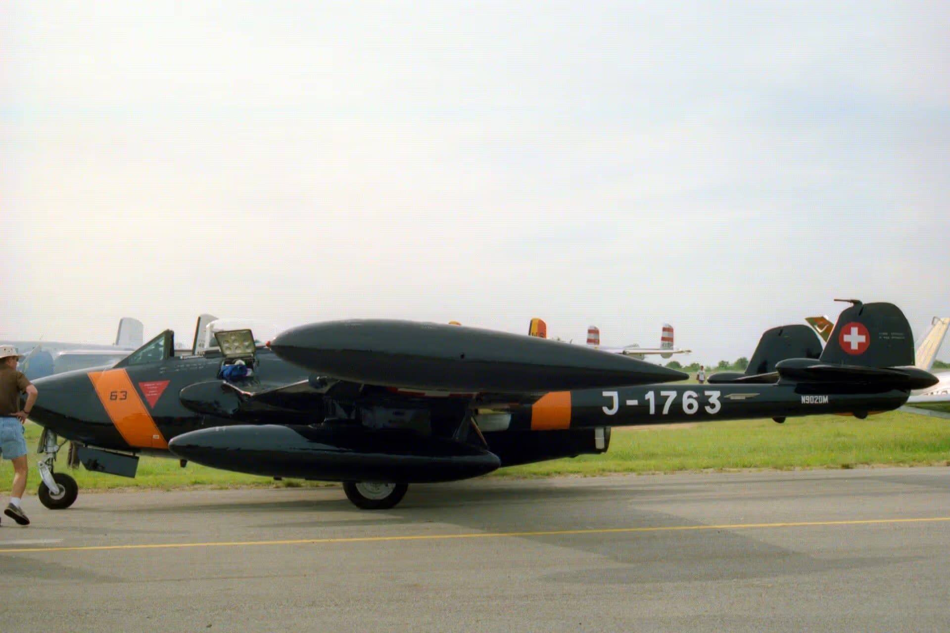 N902DM — Warbird