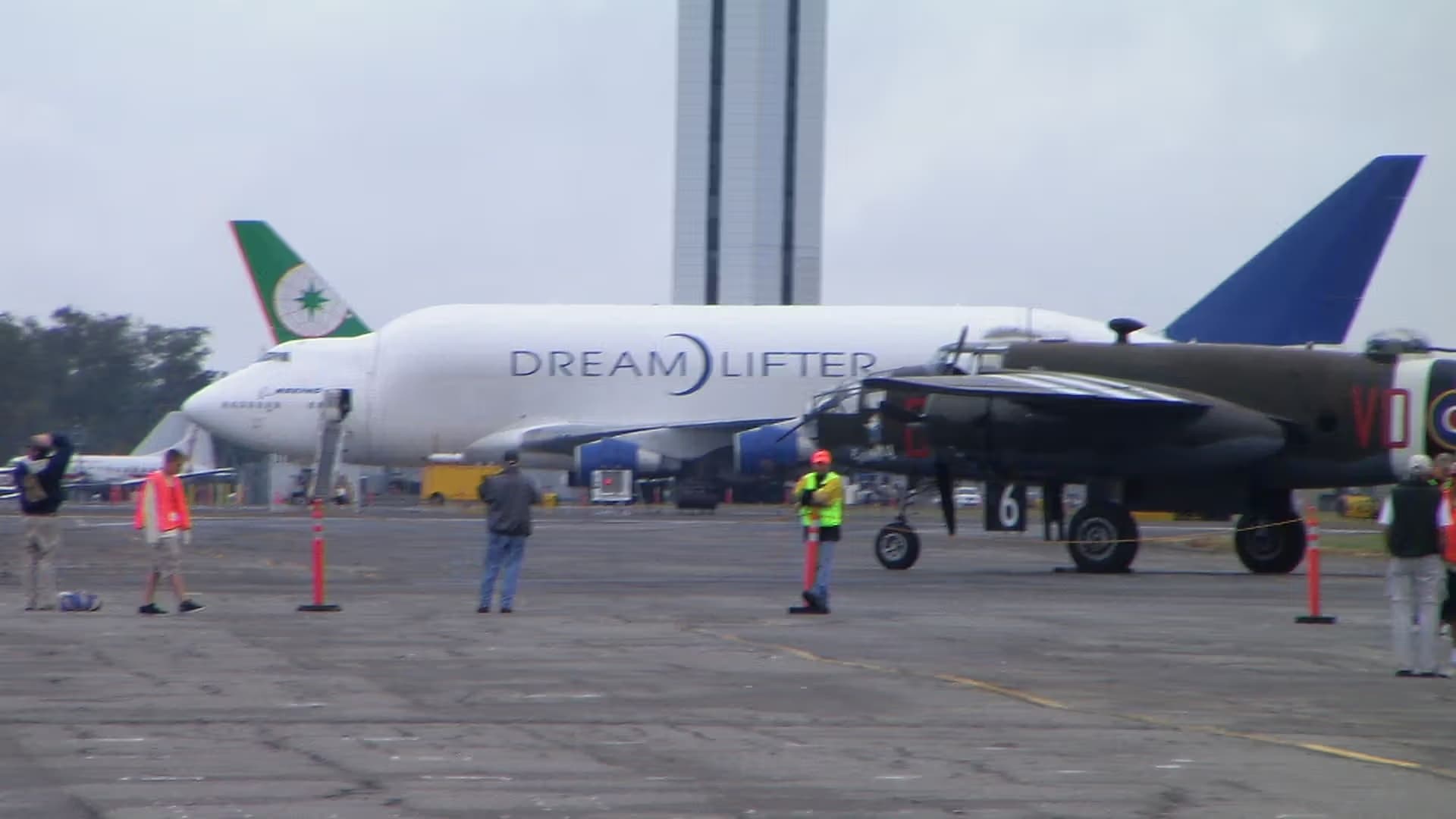 Unidentified — Boeing