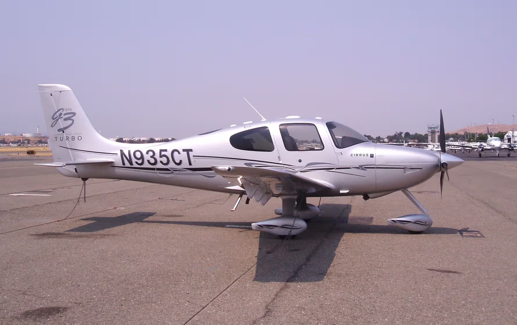 N935CT — Cirrus