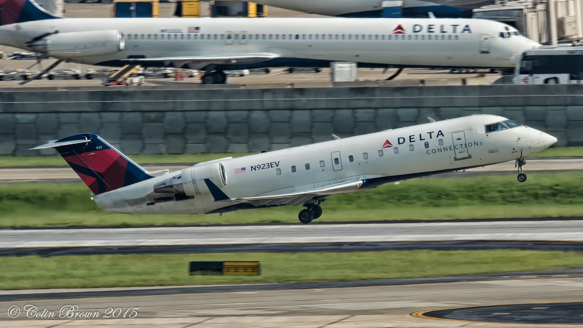 N923EV — Bombardier