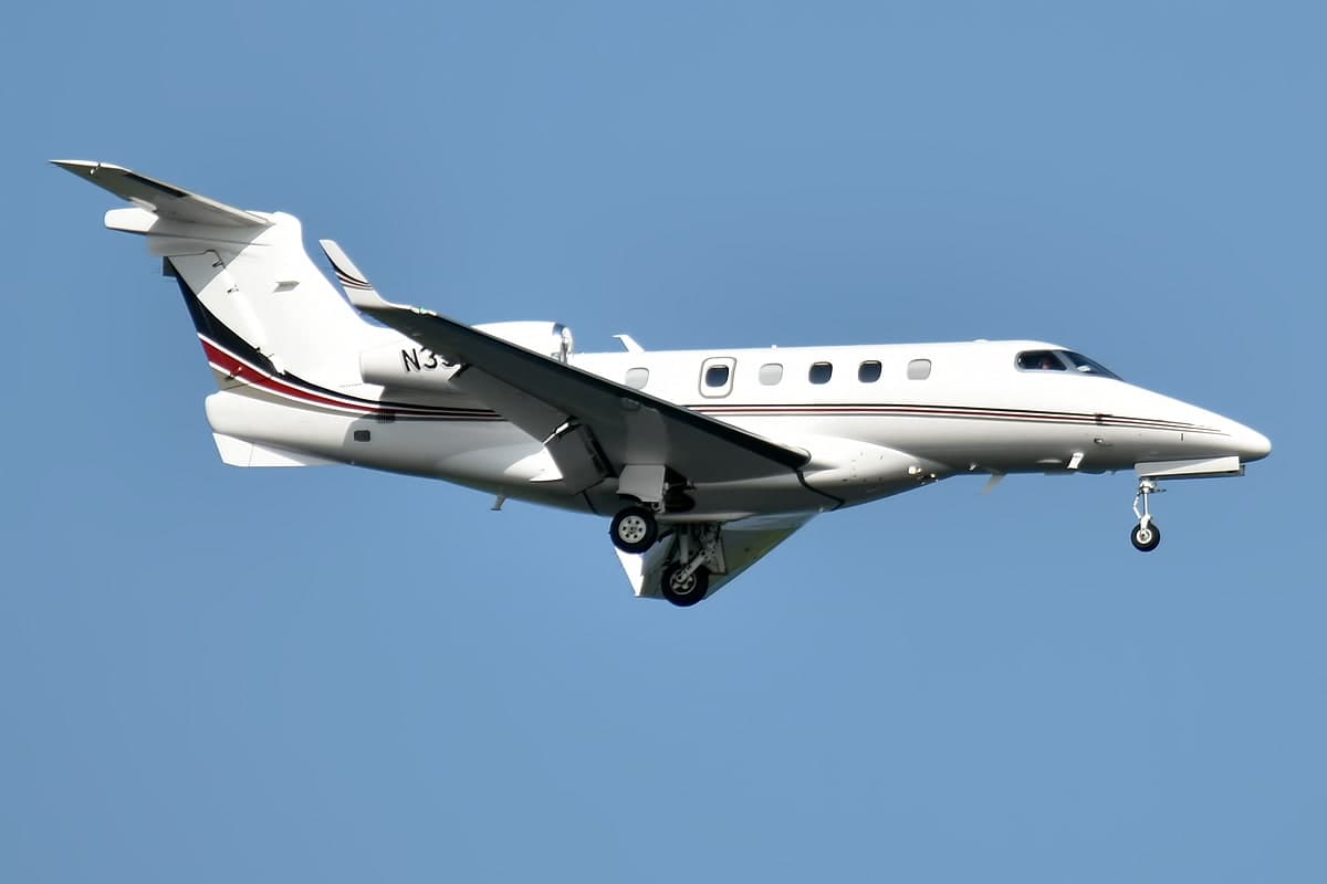 N390QS — Embraer