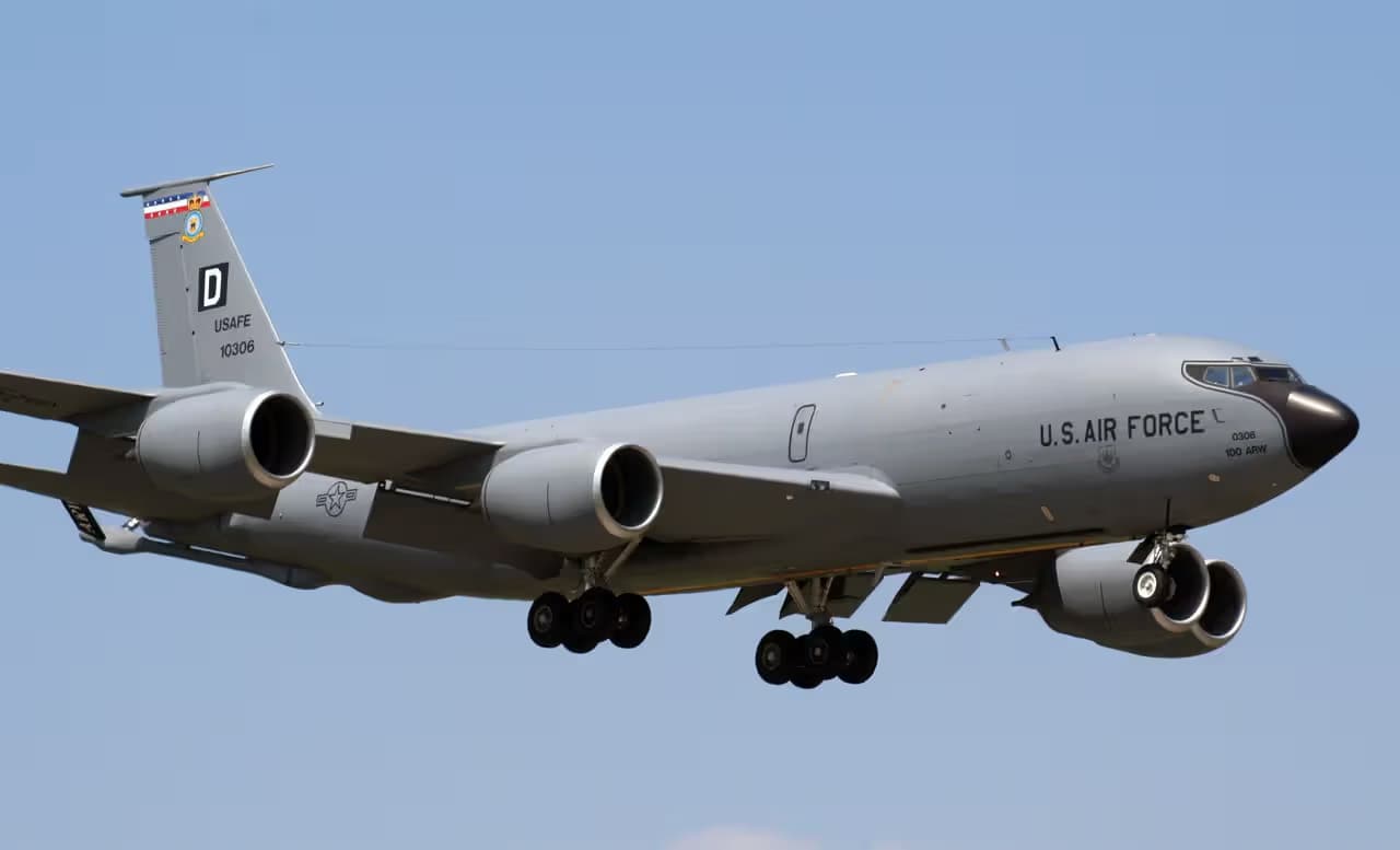 Unidentified — Boeing