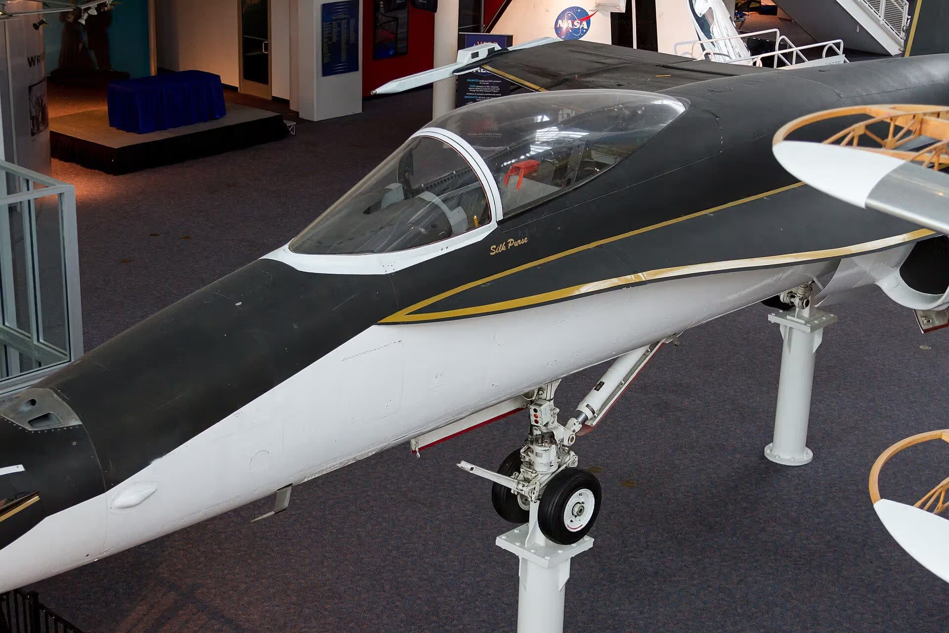 Unidentified — Aircraft
