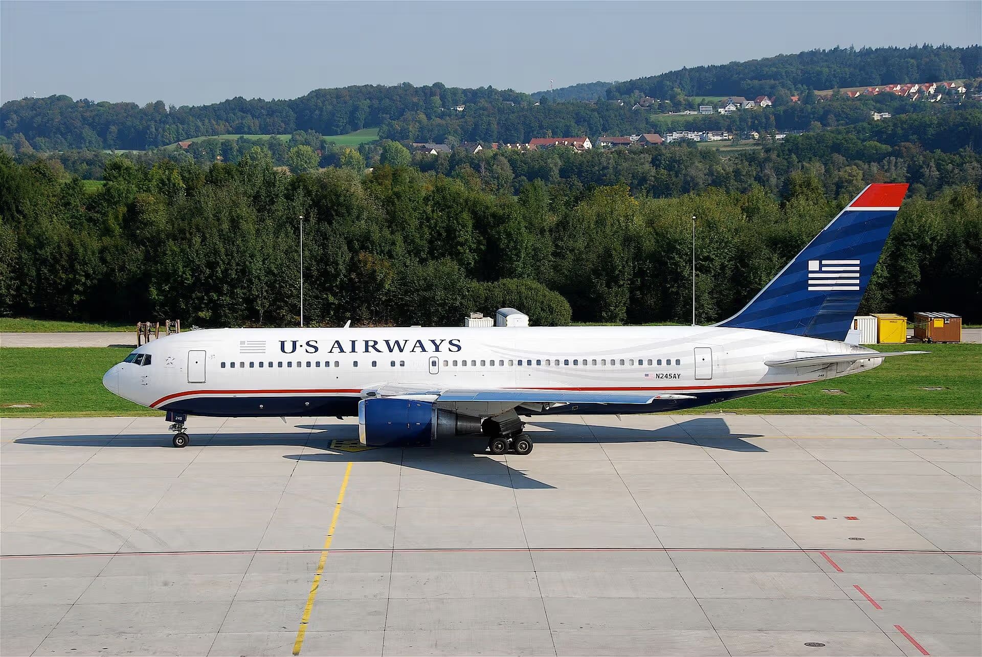 N245AY — Twin-engine aircraft