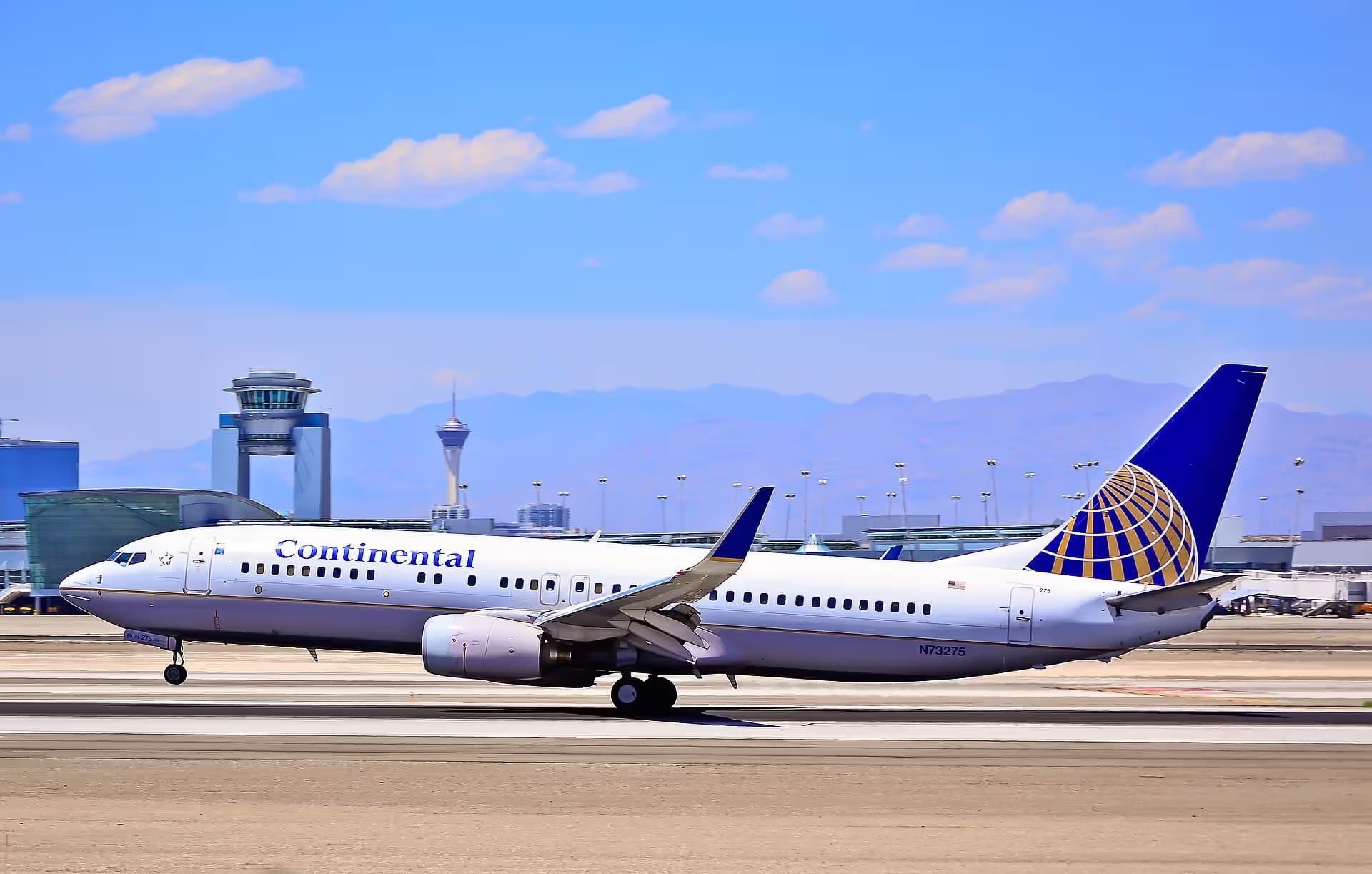 N73275 — Twin-engine aircraft