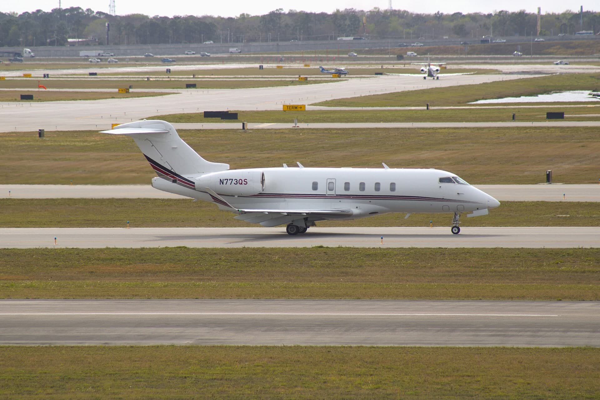 N773QS — Bombardier