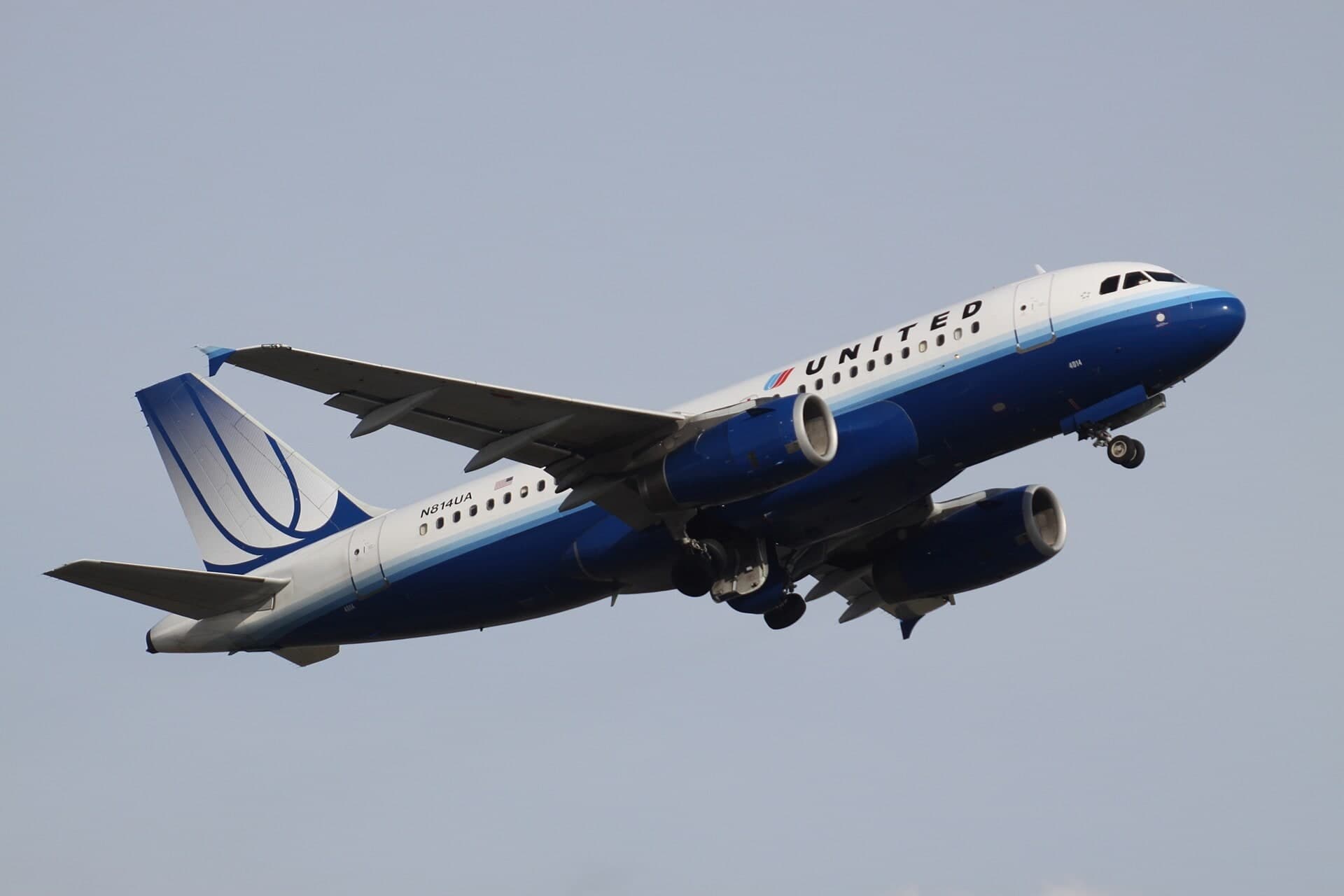 N814UA — Airbus