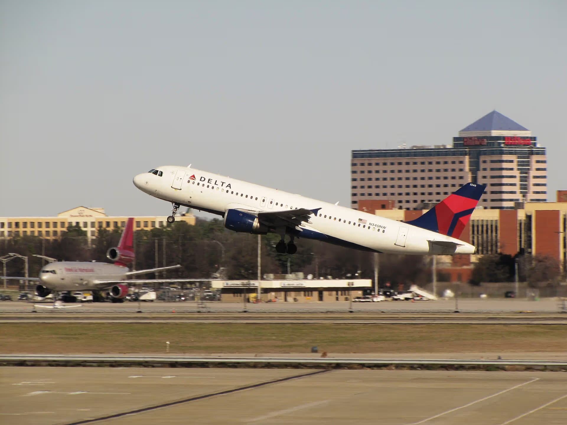 N340NW — Airbus