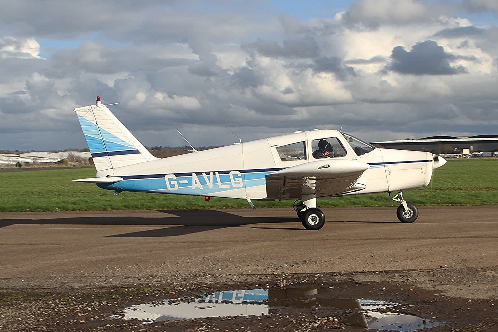 G-AVLG — Piper