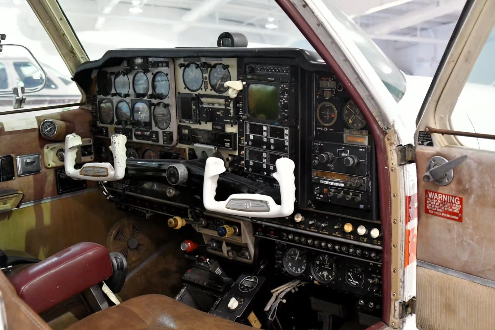 N6826Q — Beechcraft