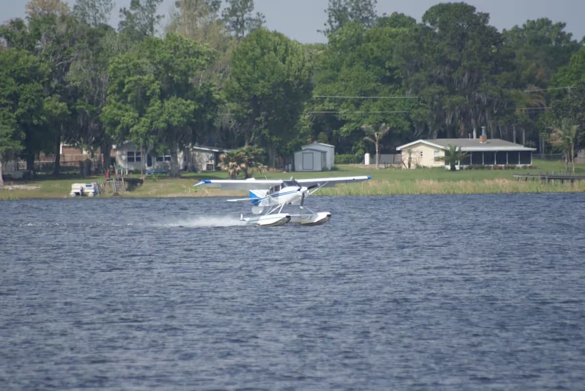 N4274K — Floatplane