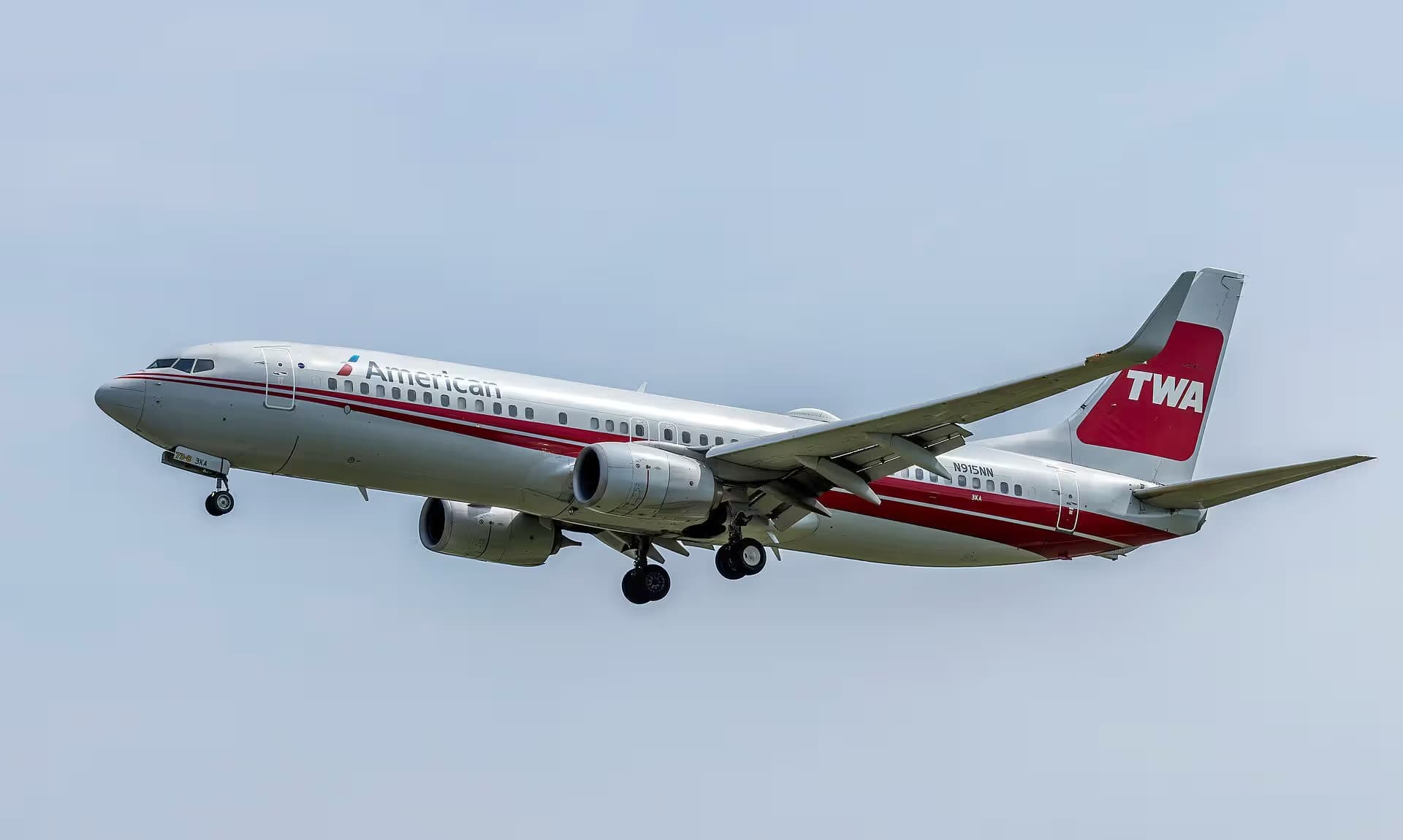 N915NN — Boeing