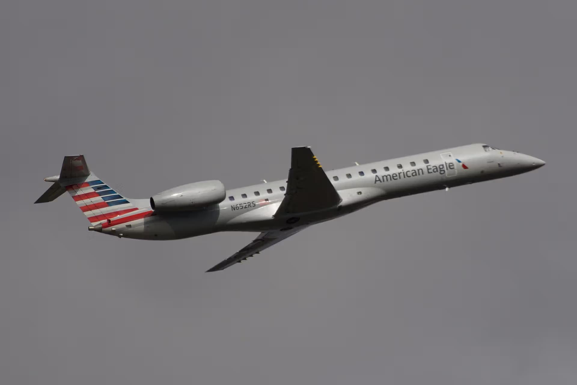 N652RS — Embraer