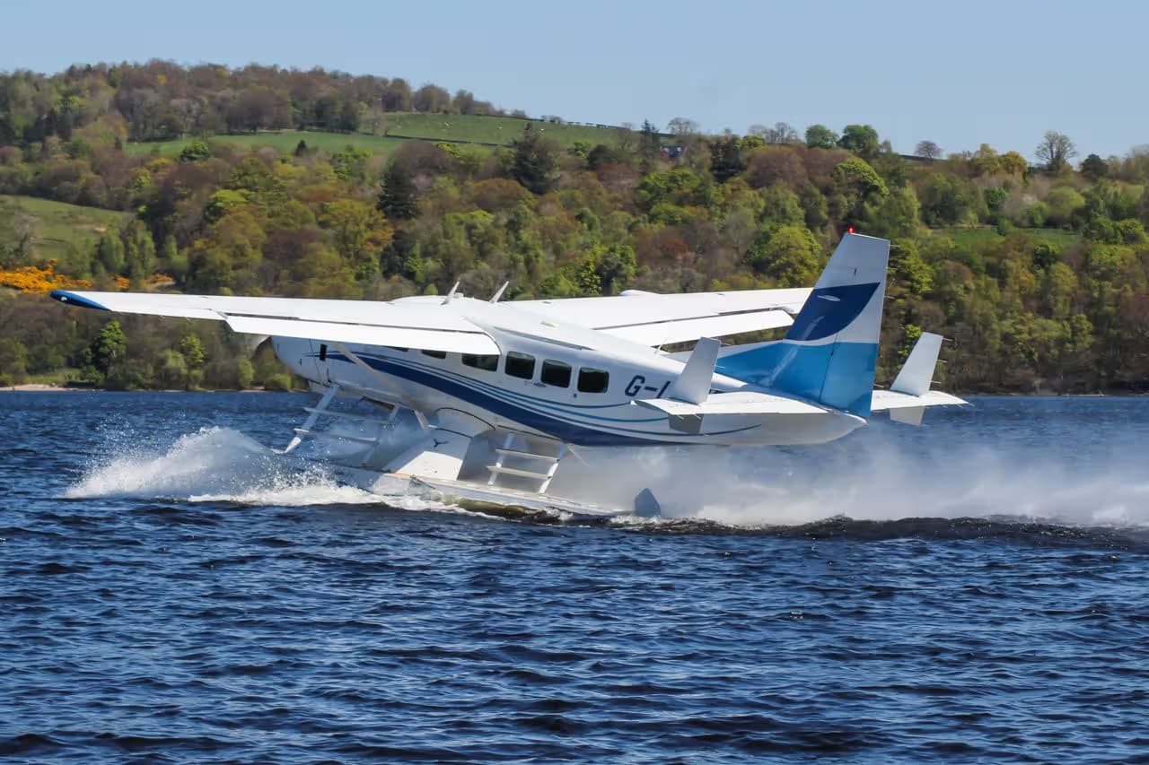 G-LAUD — Cessna