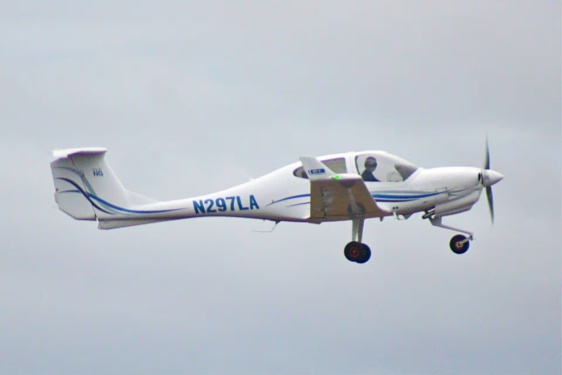 N297LA — Diamond