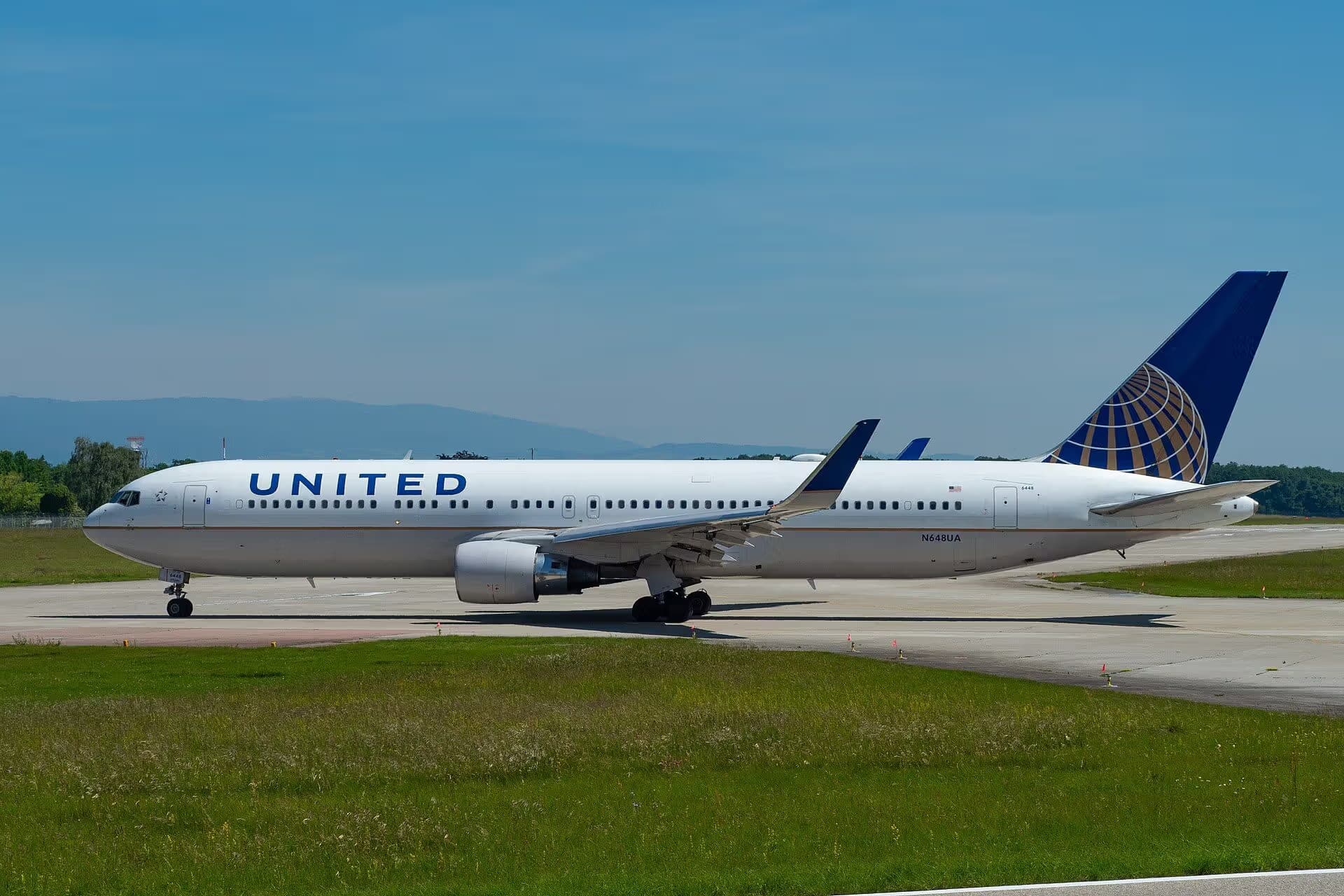 N648UA — Boeing