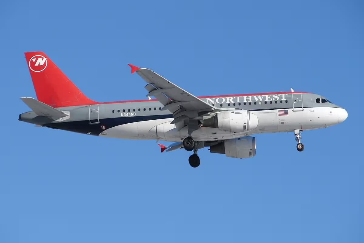N344NB — Twin-engine aircraft