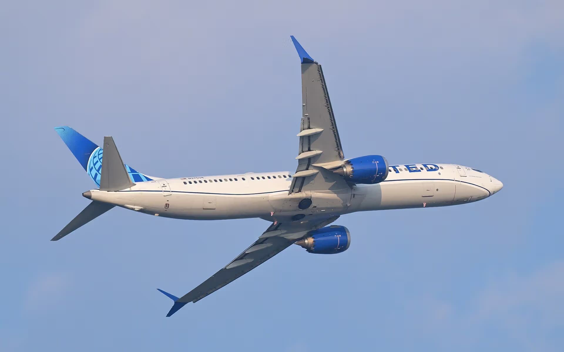 N37534 — Boeing