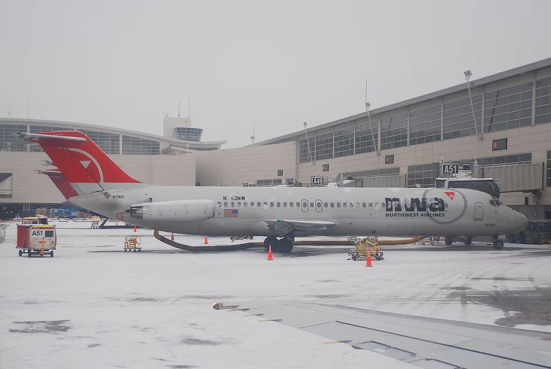 N760NW — Douglas