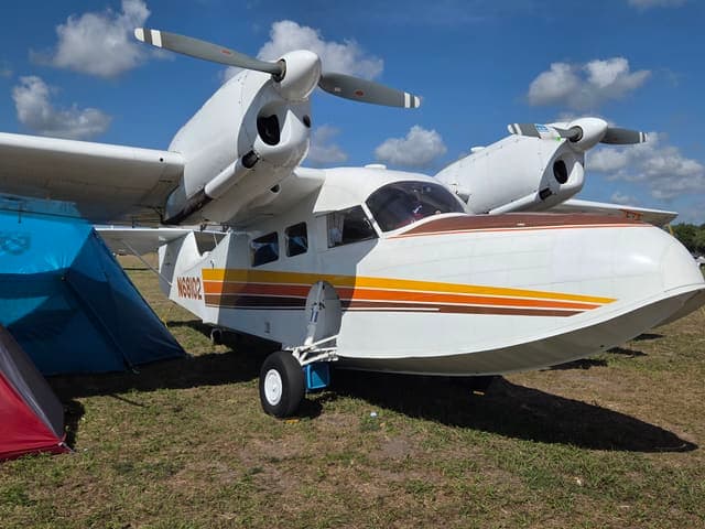 N68102 - Grumman G-44