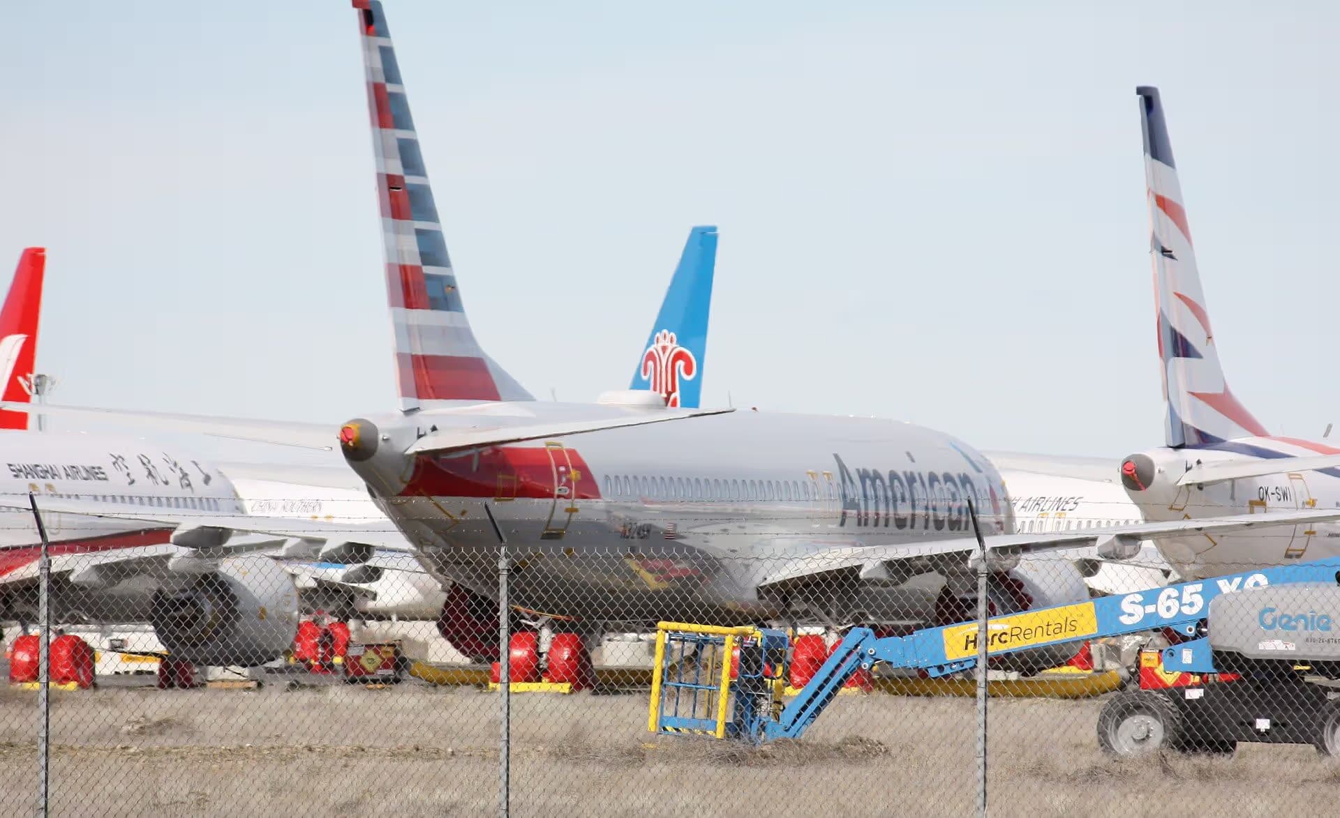 N324SH — Twin-engine aircraft