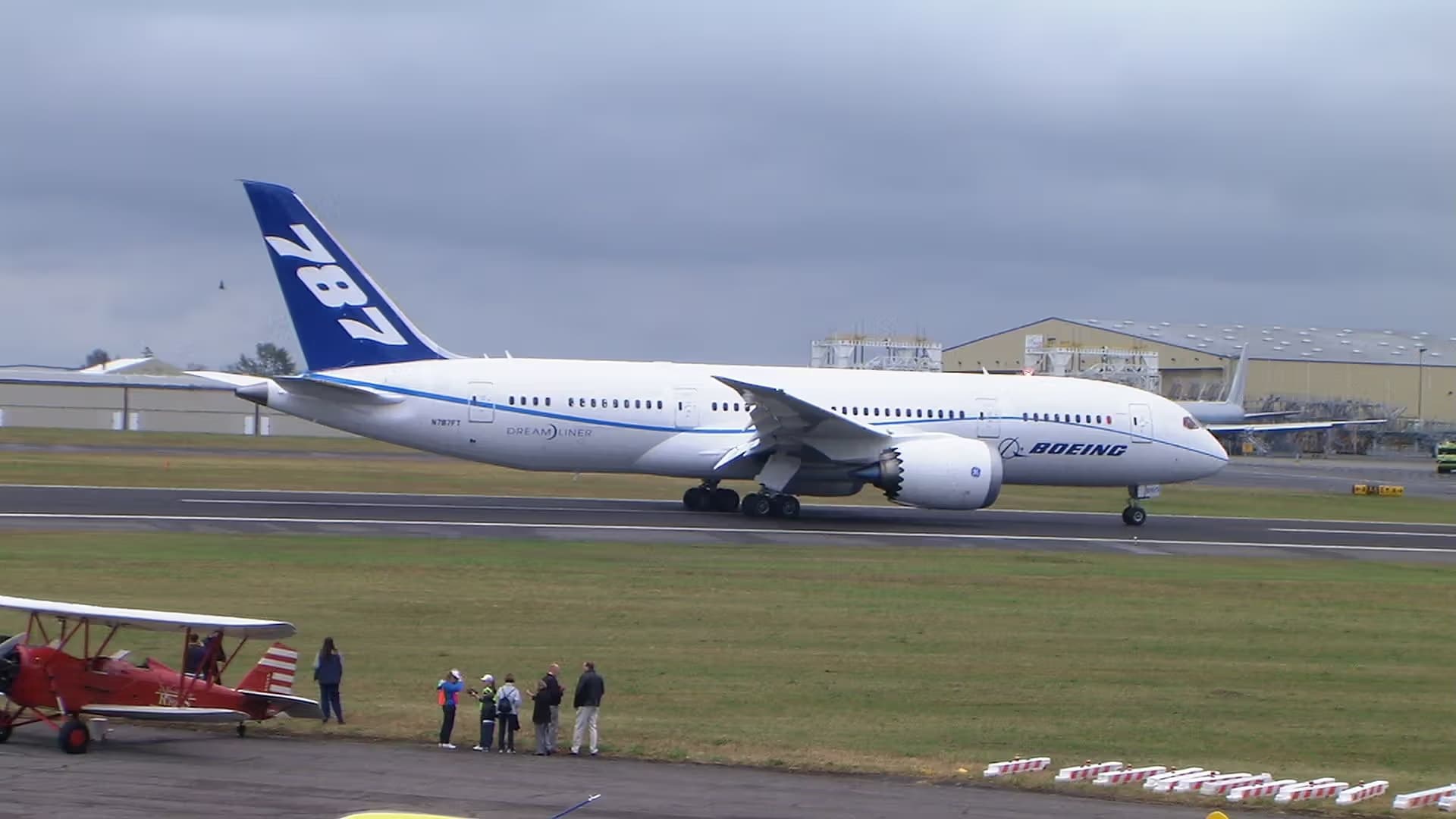 N787FT — Boeing