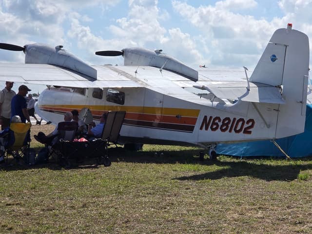 N68102 - Grumman G-44