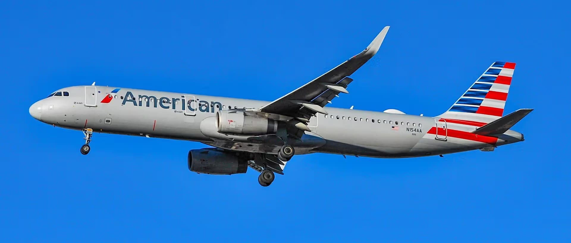 N154AA — Twin-engine aircraft
