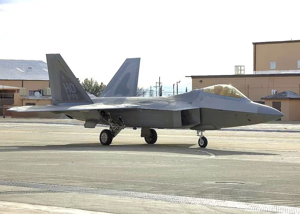 Unidentified — Aircraft