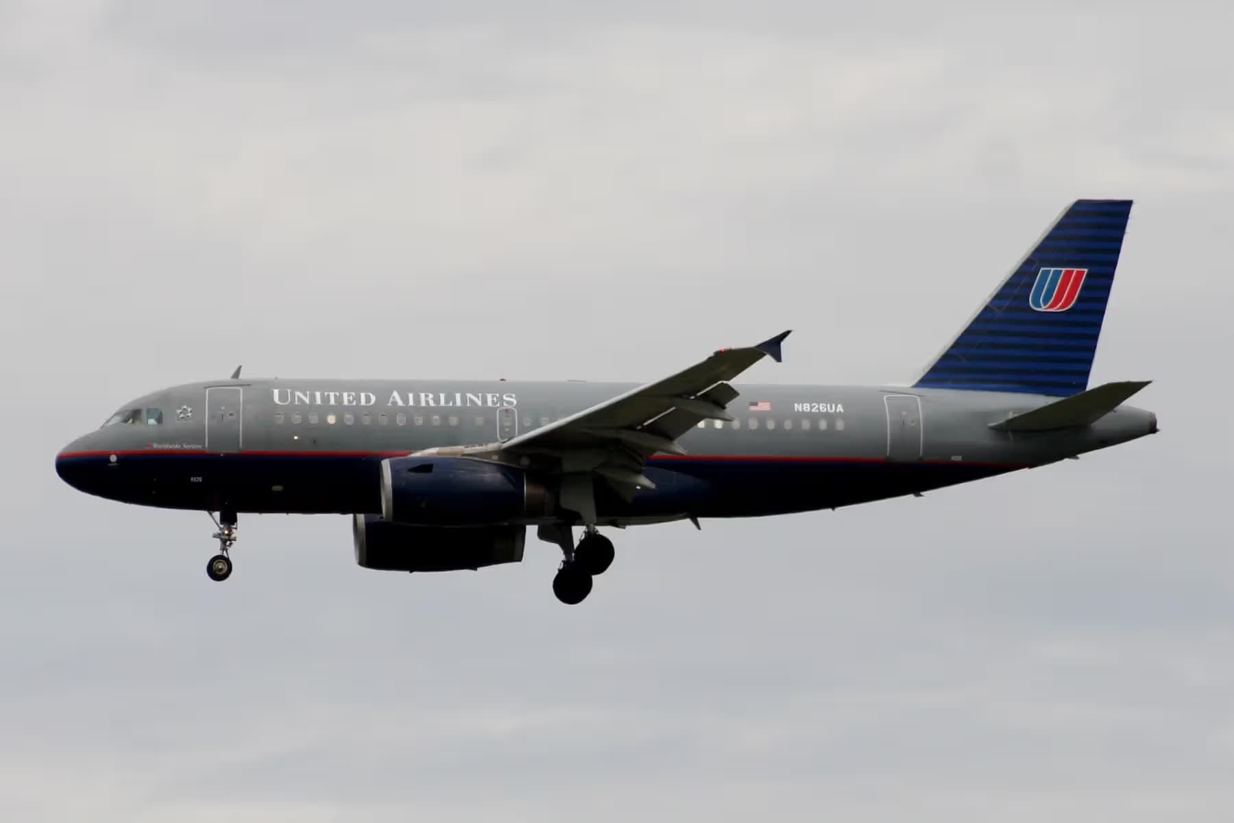 N826UA — Airbus