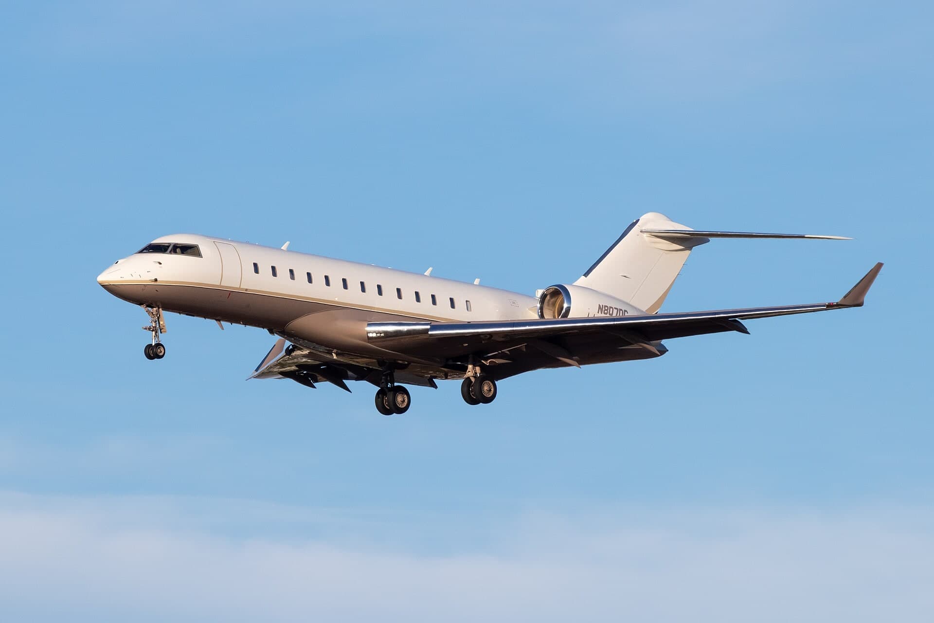 N807DC — Business jet
