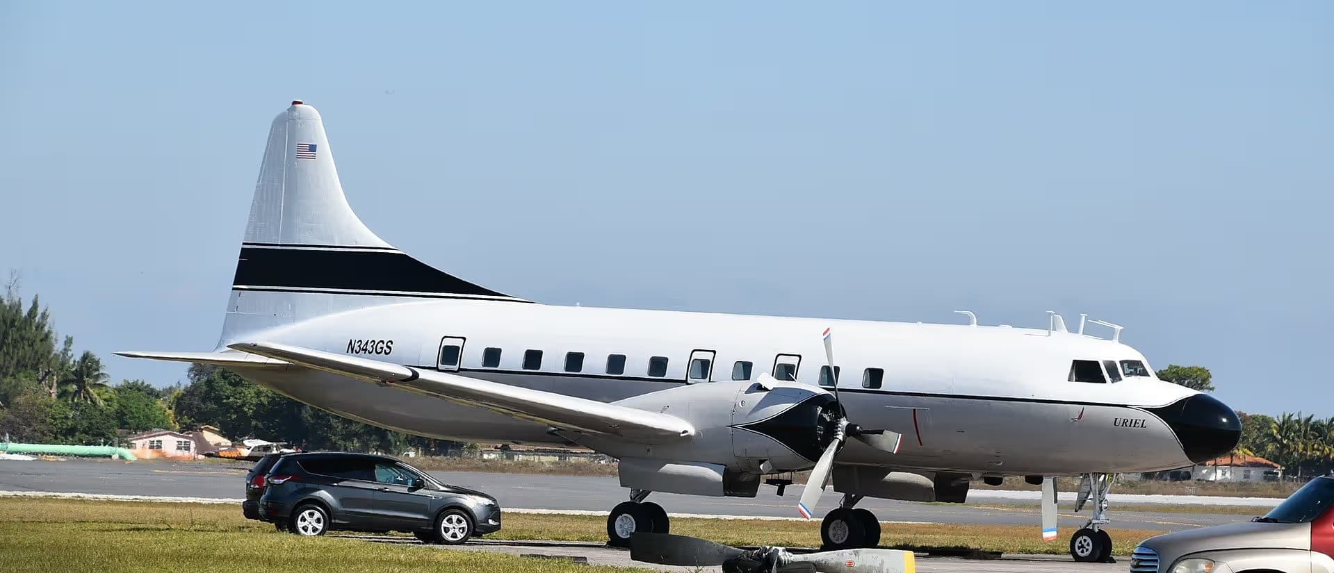 N343GS — Twin-engine aircraft