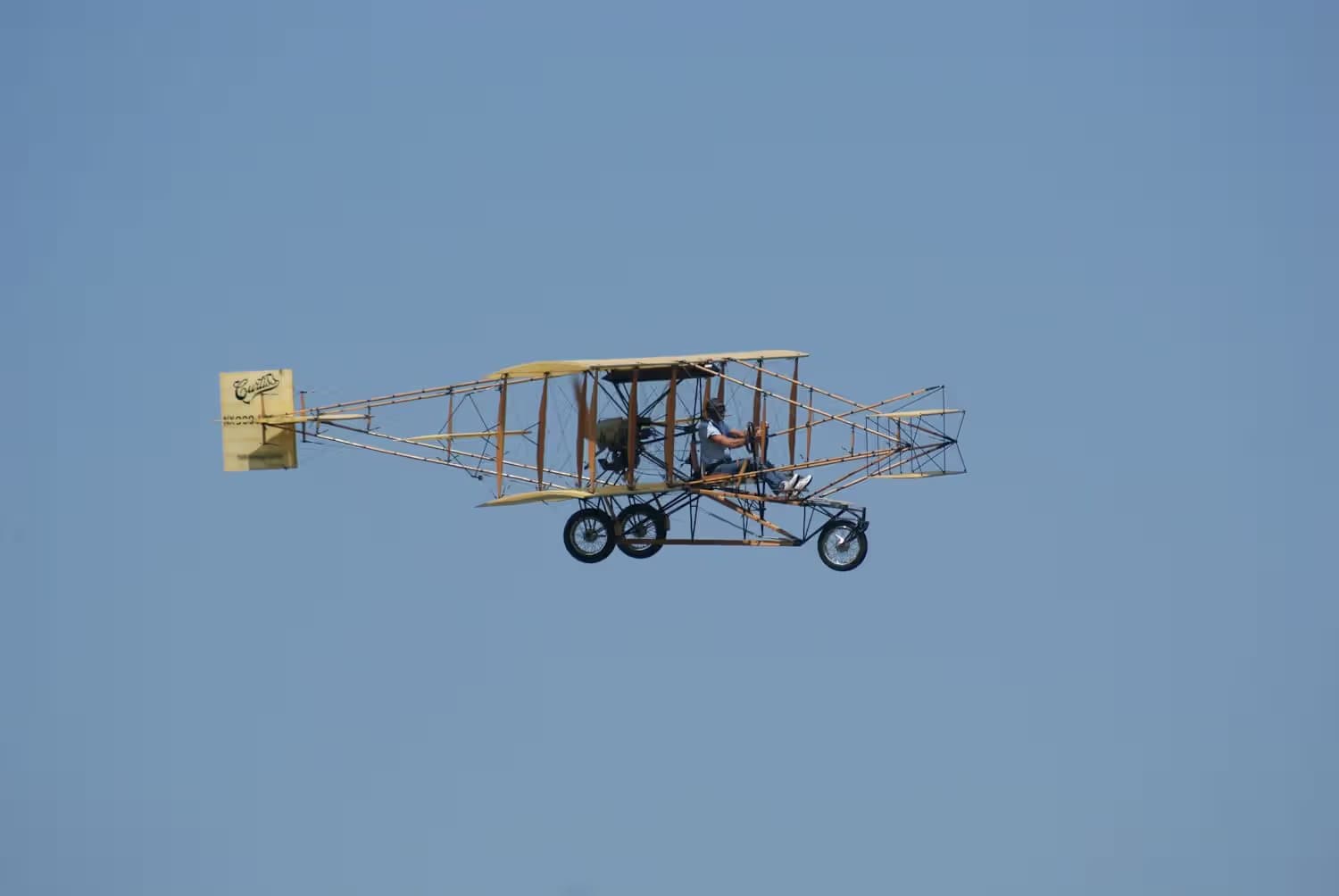Unidentified — Aircraft
