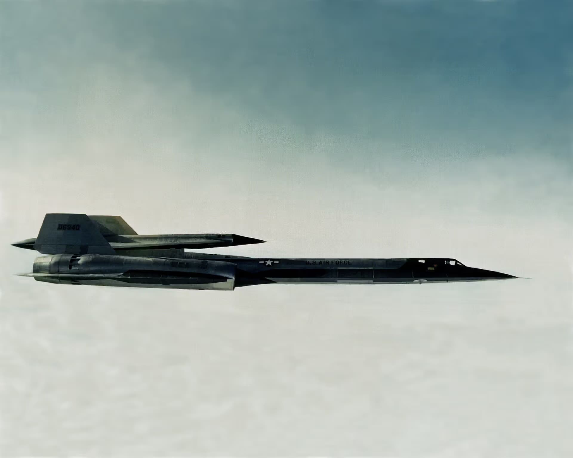 Unidentified — Lockheed